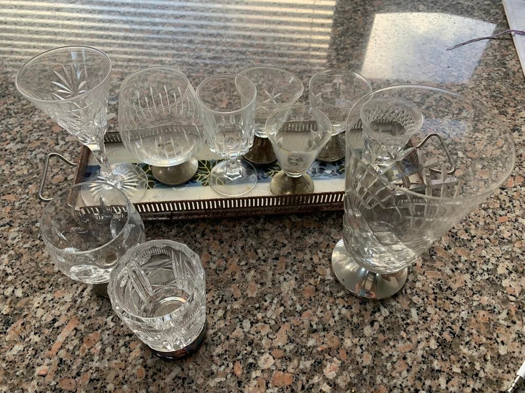 Mooie antieke glaasjes op een dienblaadje, Antiek en Kunst, Ophalen