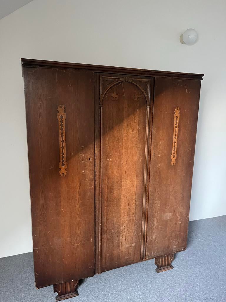 Antieke kast - Opknapper met potentie, Ophalen