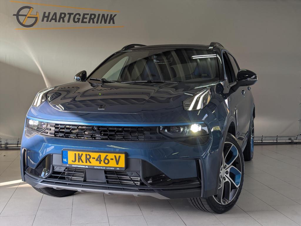 Lynk & Co 01 1.5TD 261pk PHEV 1.5 Aut / Zwarte hemel / 360 C, Stof, Plug-in hybride, Bedrijf, 1854 kg