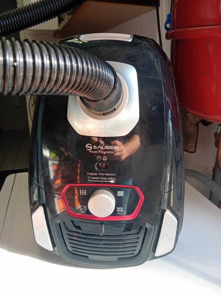 Sauber V200 Stofzuiger - Krachtig en Compact, Witgoed en Apparatuur, Stofzuigers, Stofzak, Gebruikt, Stofzuiger, Ophalen of Verzenden