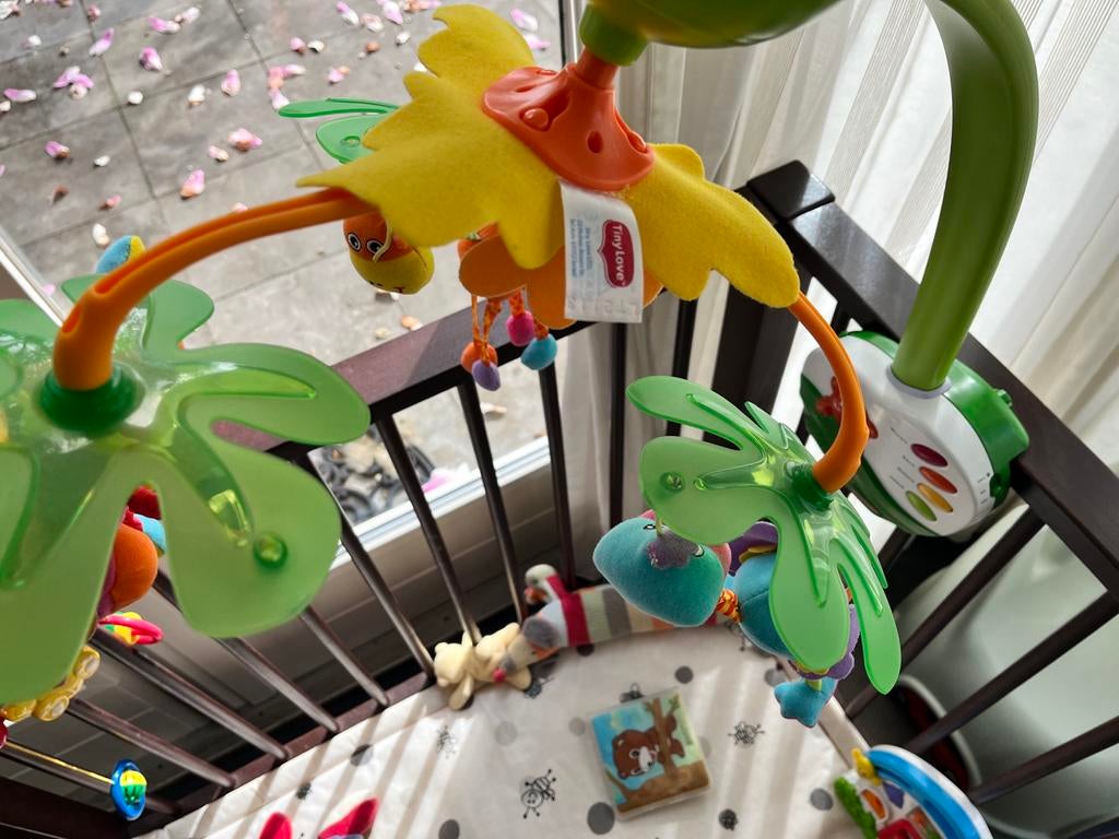 Tiny Love Muziek Carrousel Mobiel voor Babybedje of Box, Ophalen of Verzenden, Zo goed als nieuw, Mobiel, Met geluid