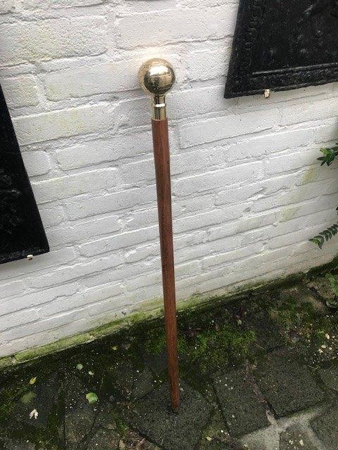 houten flaneer/ wandelstok met koperen globe, Ophalen of Verzenden, Zo goed als nieuw