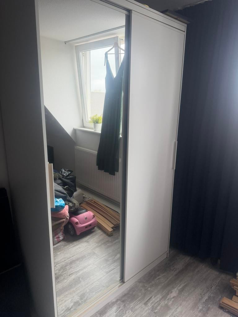 Ikea pax kast - 2 schuifdeuren waarvan 1 spiegel, Ophalen, Met deur(en), 100 tot 150 cm, 200 cm of meer