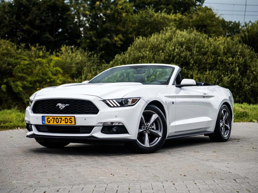 Ford Mustang Convertible 3.7 V6 305PK Automaat Camera Airco, Auto's, Automaat, Gebruikt, Euro 6, Cabriolet