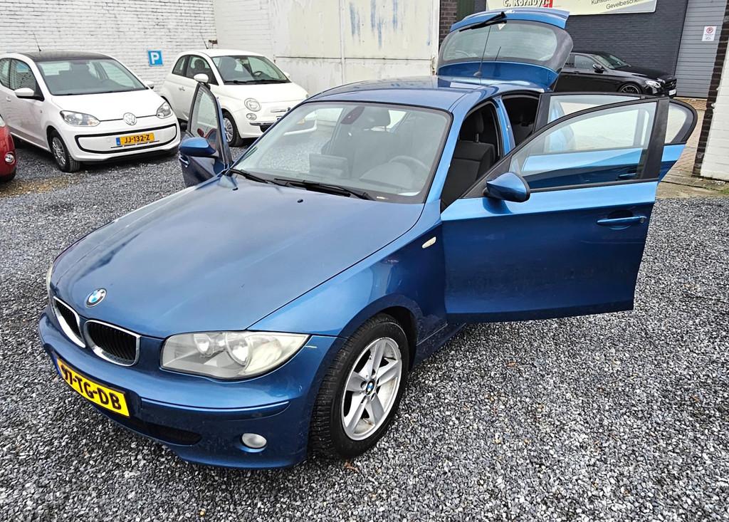 BMW 1-serie 116i High Executive Nette auto, 1596 cc, Gebruikt, Zwart, 116 pk