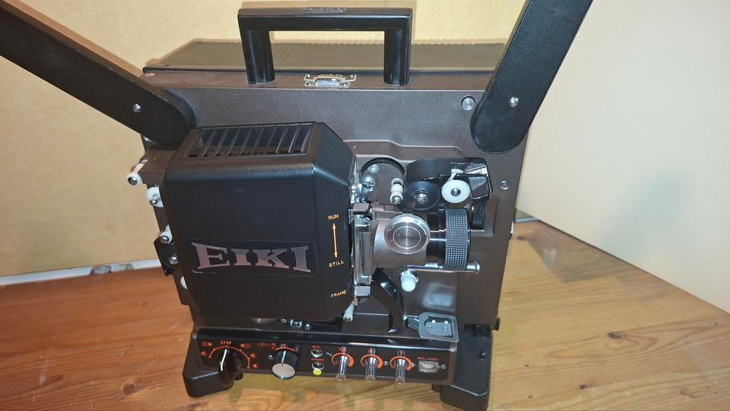 Eiki 16mm Filmprojector, Ophalen, Gebruikt