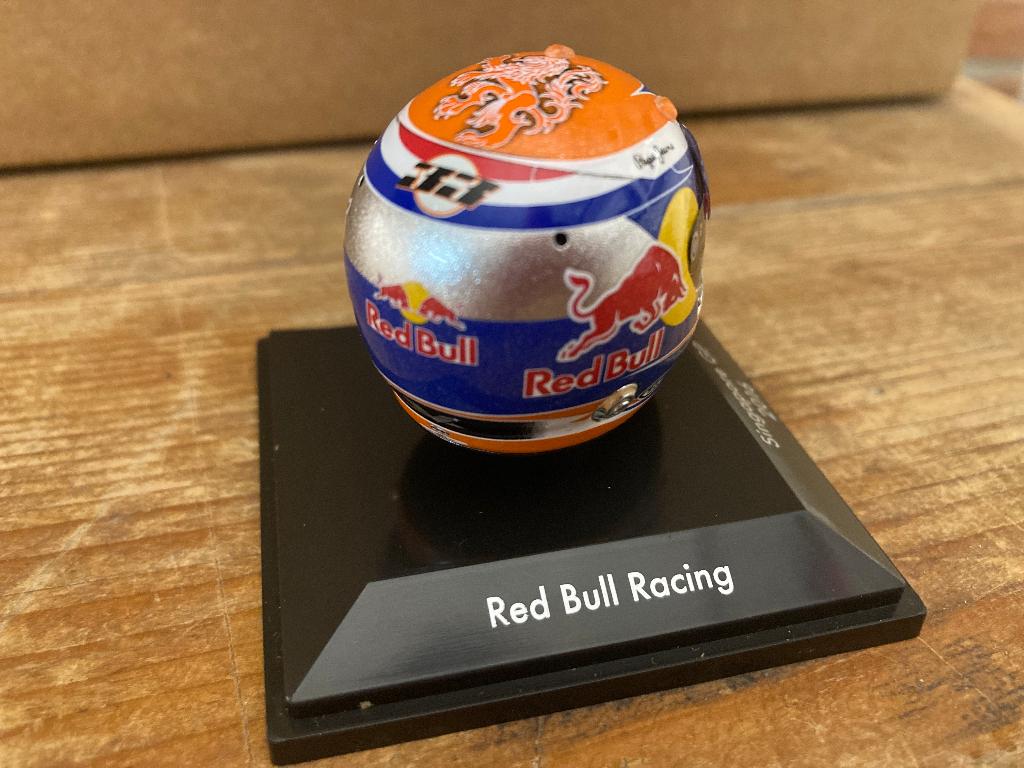 ✅ Max Verstappen 1:8 Helm Red Bull RB12 Singapore GP 2016, Verzamelen, Ophalen of Verzenden, Nieuw, Formule 1