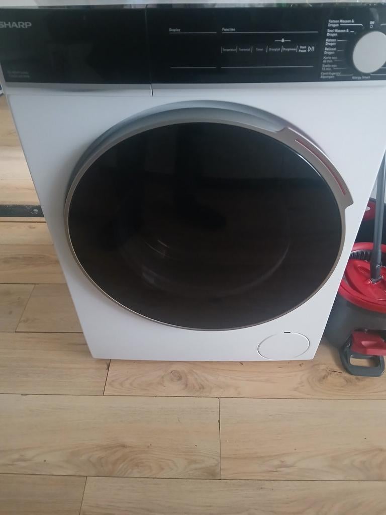 (NIEUW)Sharp Wasmachine Combinatie - Topstaat!, Ophalen, Zo goed als nieuw, Voorlader