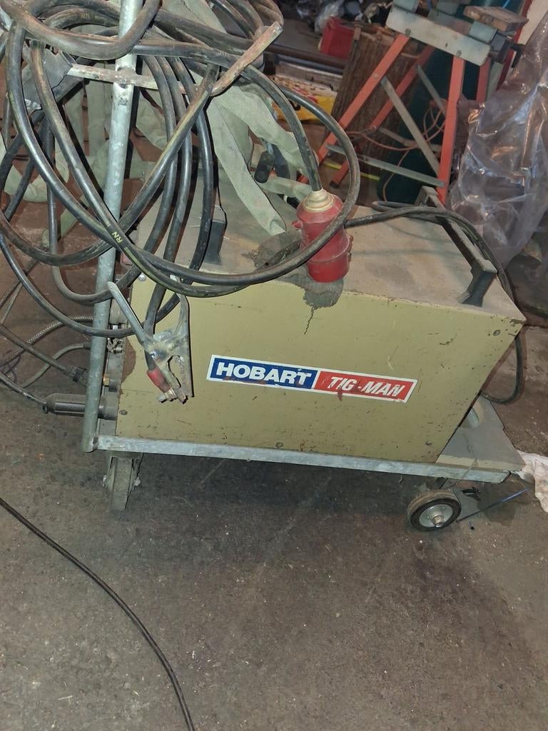 Hobart TIG-MAN Lasapparaat Krachtstroom TIG en Elektrode, Ophalen, Gebruikt, 250 ampère of meer, Tig