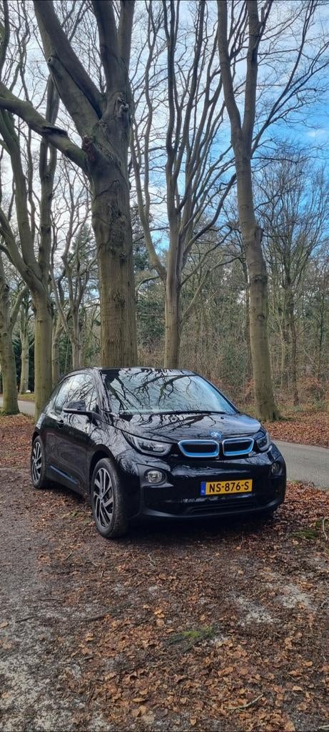 BMW i3 FEV 94ah  warmtepomp , Lodge interieur,  Led. 2017, Automaat, 4 stoelen, Zwart, Origineel Nederlands