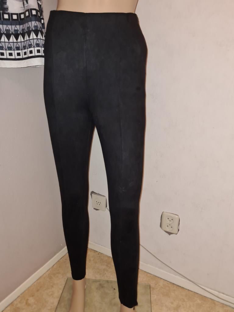 Zara skinny broek zwart maat XS/34, Kleding | Dames, Broeken en Pantalons, Zo goed als nieuw, Maat 34 (XS) of kleiner, Zwart, Lang