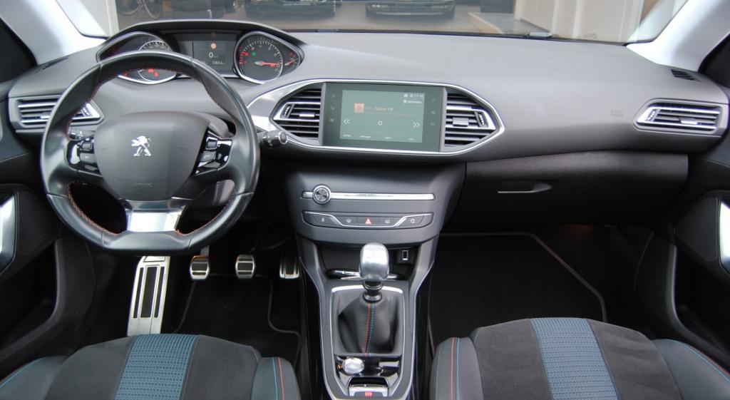 Peugeot 308 SW 1.2 PureTech TechEd.| Carplay (bj 2019), Gebruikt, 1199 cc, 635 kg, Zwart