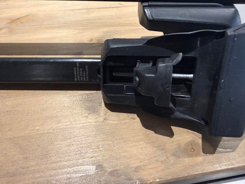 Thule dakdragers vóór nissan quasqai 2014, Ophalen, Zo goed als nieuw