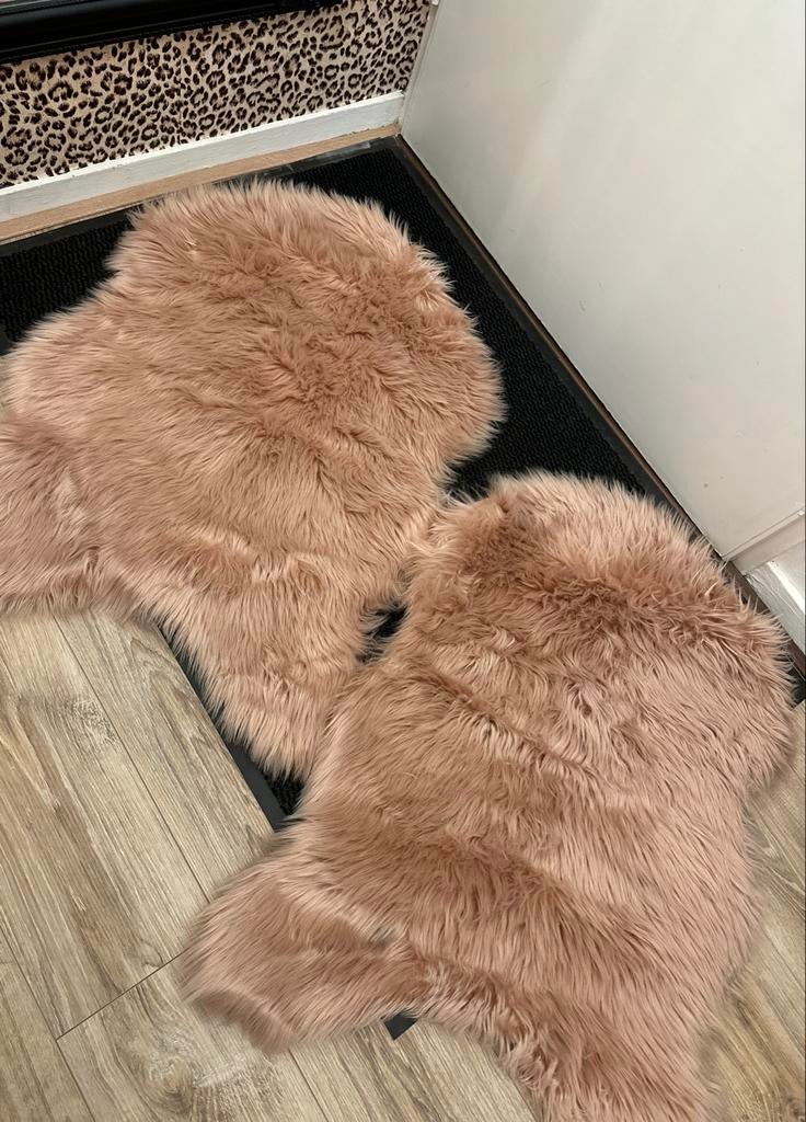 KLEEDJES - ‘Schapenvacht’ | Roze | Tapijt | Bohemian | Bont, Ophalen of Verzenden, Rond, 50 tot 100 cm