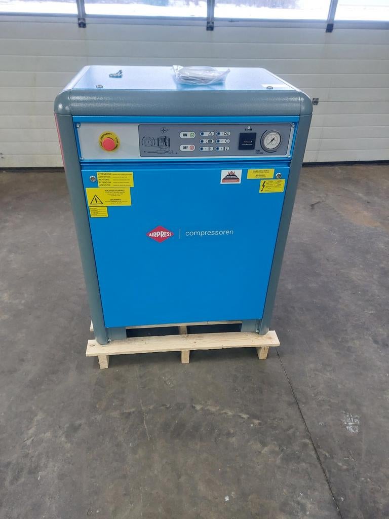 Geluidgedempte zuigercompressor merk airpress, Doe-het-zelf en Verbouw, Compressors, 100 liter of meer, Ophalen of Verzenden, Nieuw