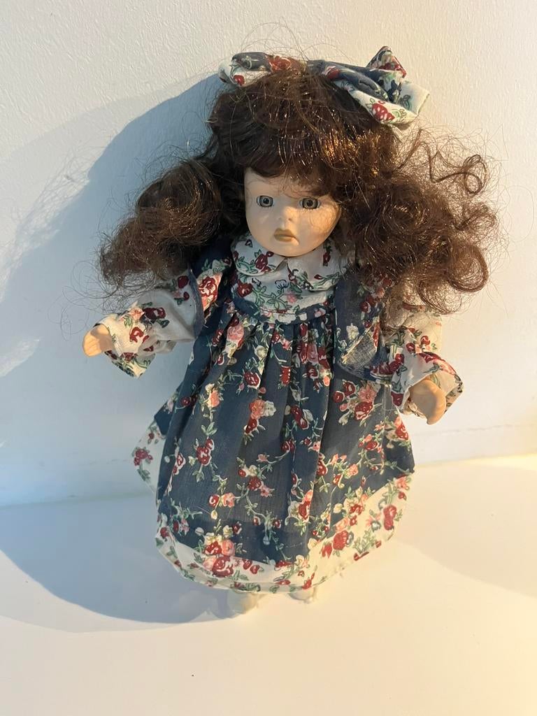 Klein porceleinen popje, Verzamelen, Poppen, Ophalen