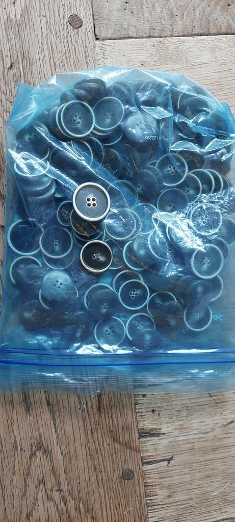 Grote partij knopen - 120 stuks, Ophalen of Verzenden, Gebruikt, Overige typen