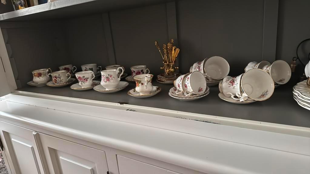 Royal Albert - 15 kop en schotels aangeboden, Ophalen