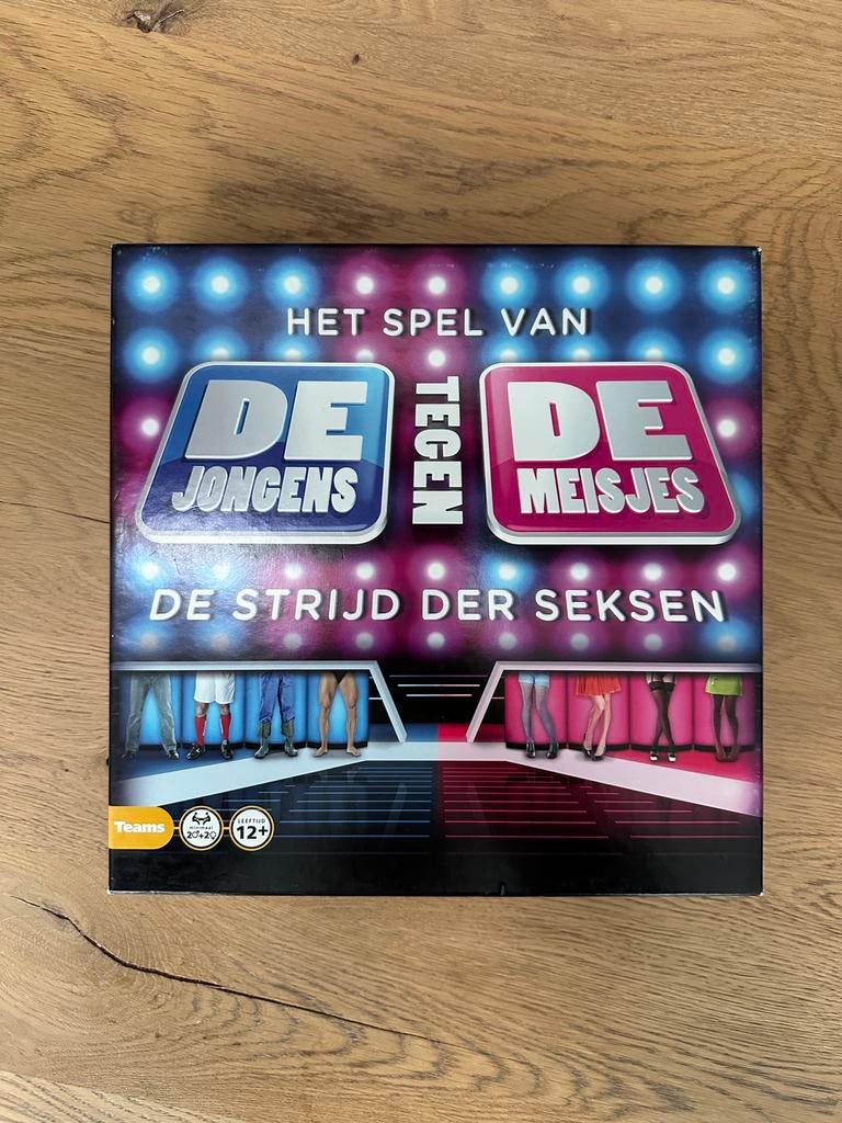 Bordspel Jongens tegen de Meiden, Hobby en Vrije tijd, Gezelschapsspellen | Bordspellen, Ophalen of Verzenden, Zo goed als nieuw