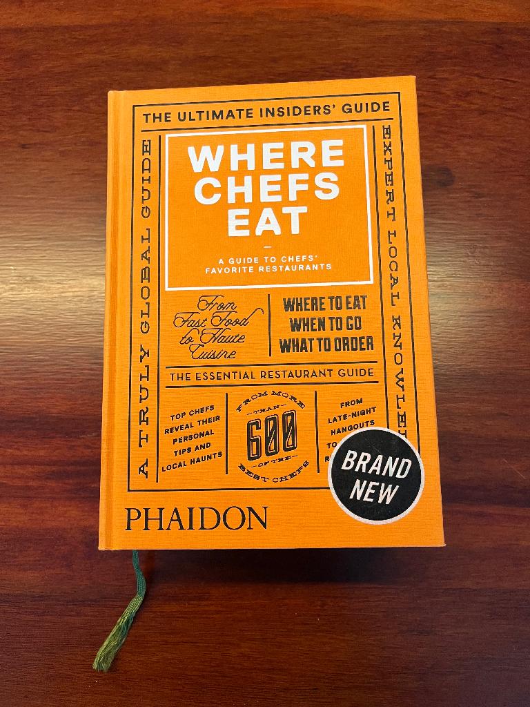 Boek where chefs eat, Ophalen of Verzenden, Zo goed als nieuw