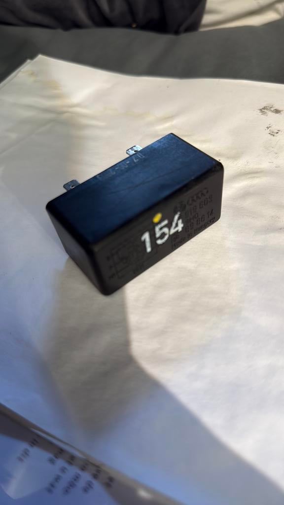 VW Golf 3 Cabrio Relais 154 – Cabriodak relais, Auto-onderdelen, Ophalen of Verzenden