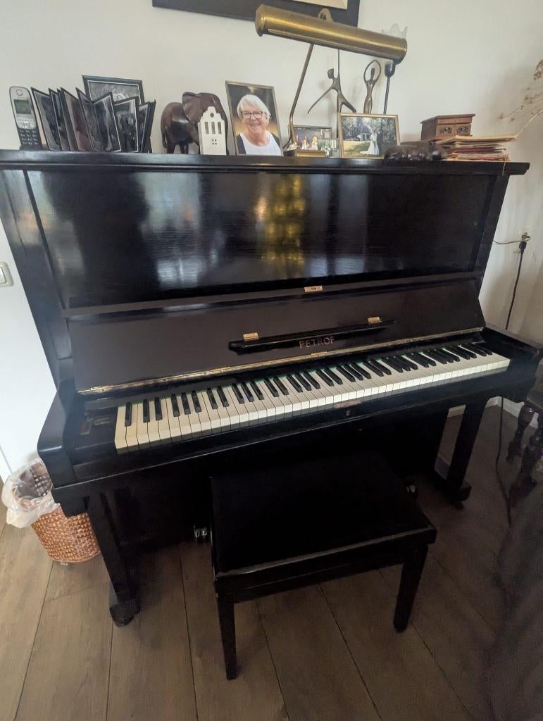 Petrof piano – hoog model 135 cm – ca. 1924 – zwart, Ophalen, Gebruikt, Zwart, Piano