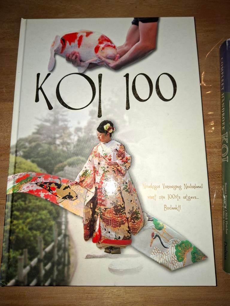 Koi 100 boek met DVD, Ophalen of Verzenden