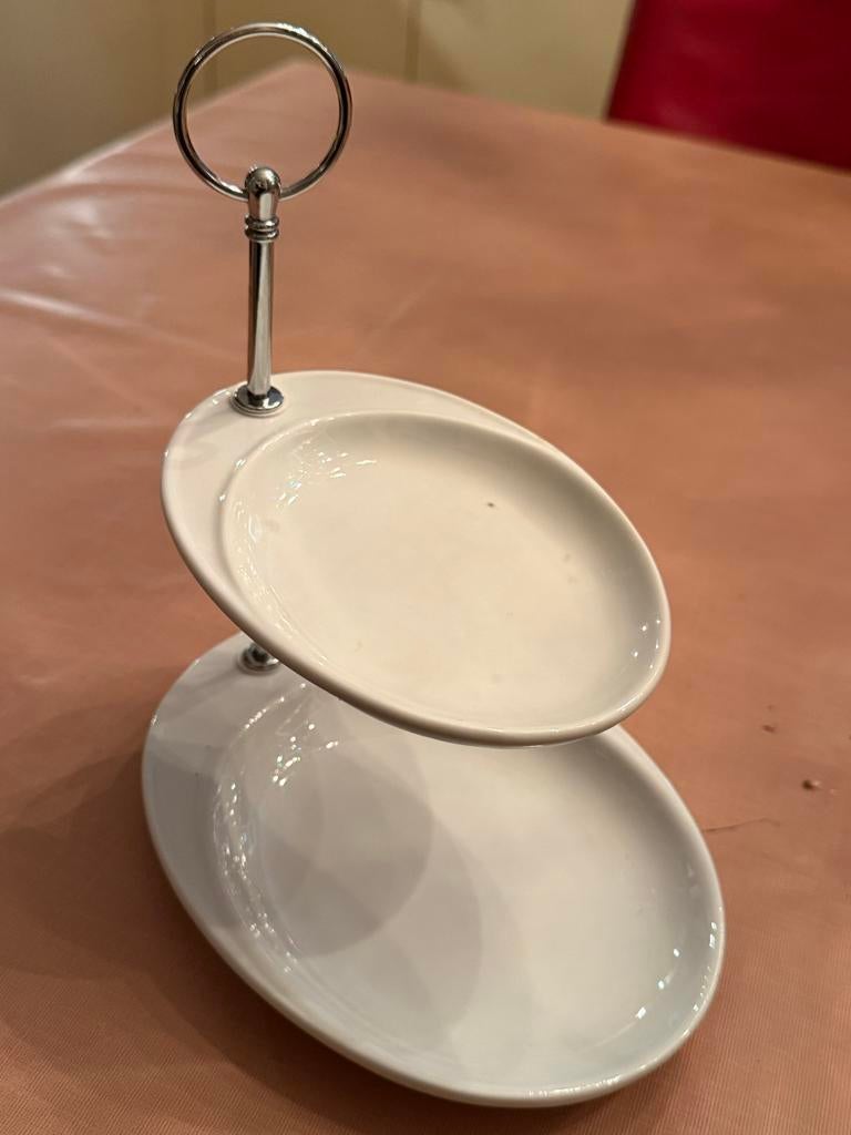 Etage schaal, Ophalen, Zo goed als nieuw