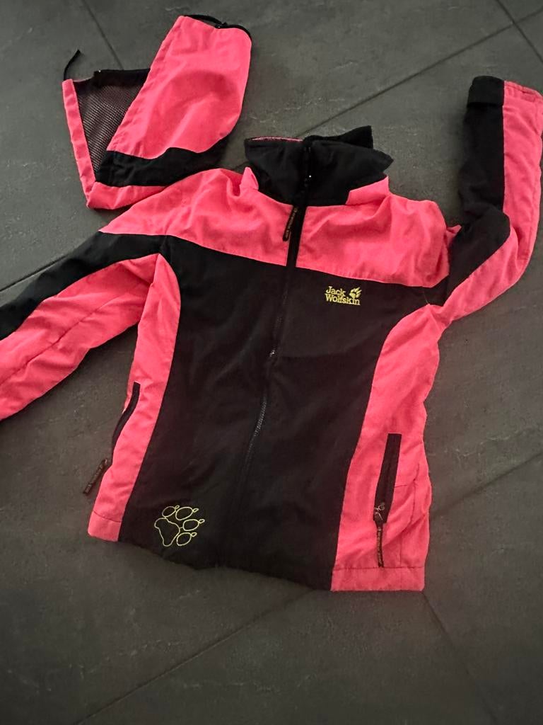 ski jas  winterjas 146/152, Sport en Fitness, Skiën en Langlaufen, Ophalen of Verzenden, Zo goed als nieuw