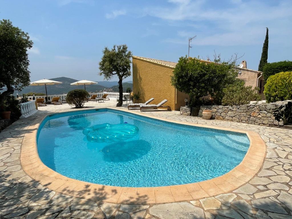 Villa Oleander 8p met prachtig zeezicht nabij Sainte Maxime, 8 personen, 4 of meer slaapkamers, Landelijk, Eigenaar
