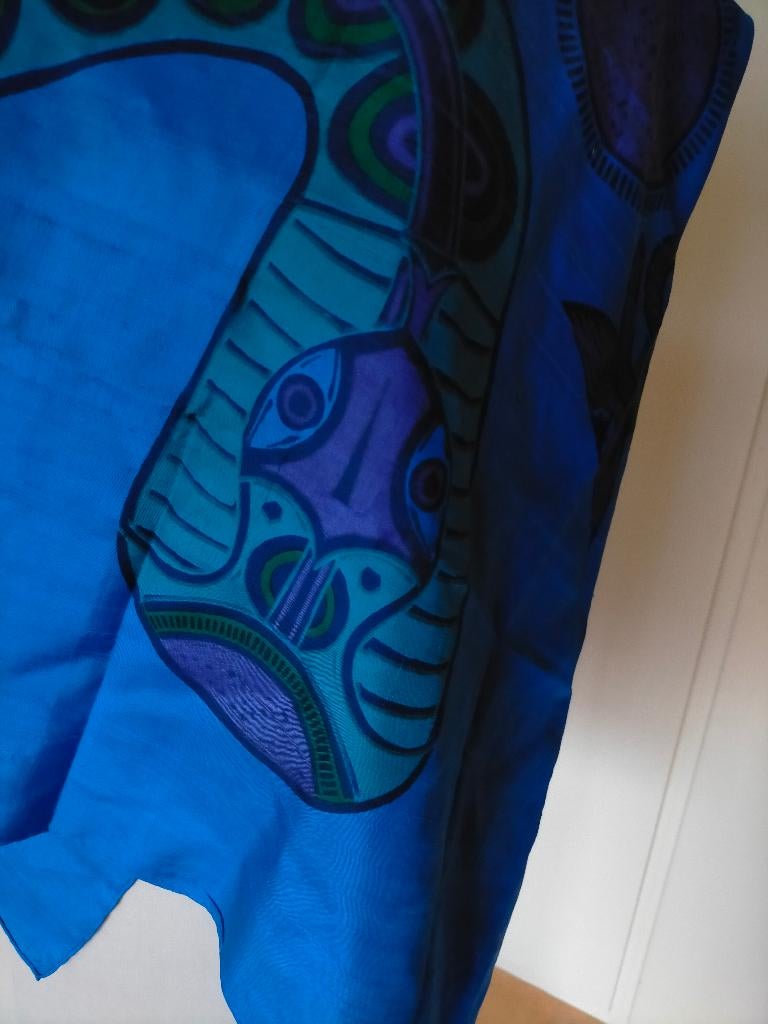 Handbeschilderde zijden shawl blauw Star of Siam, Star of Siam, Maat 42/44 (L), Ophalen of Verzenden, Zo goed als nieuw