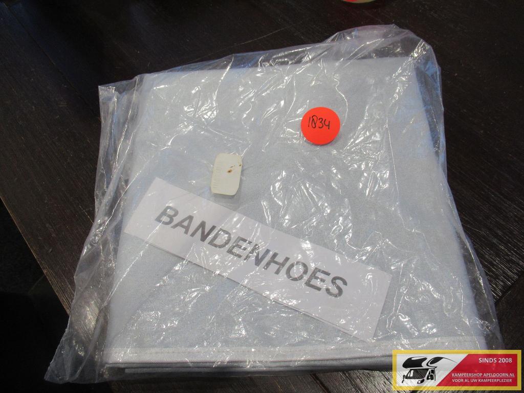 bandenhoes nr. 1834, -, -, Ophalen of Verzenden, Zo goed als nieuw
