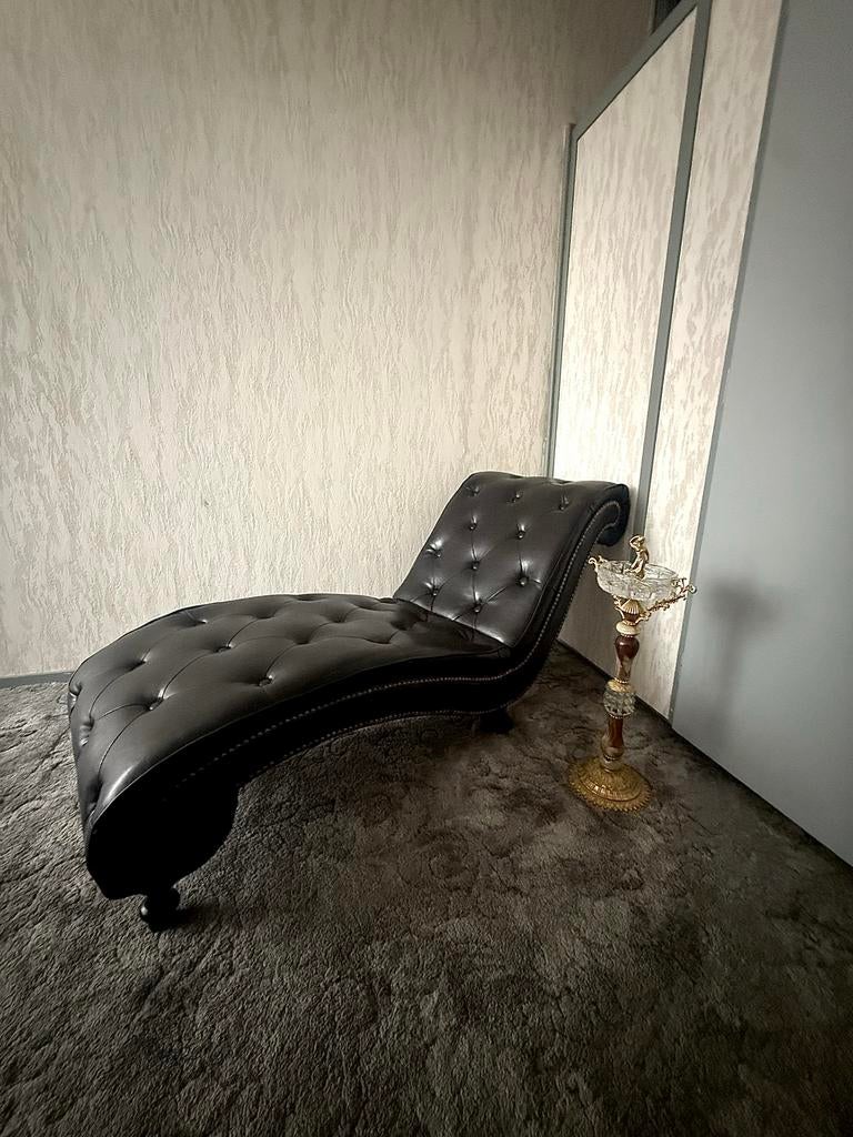 Vintage Donkerbruine Chesterfield Lookalike Chaise Longue, Ophalen, Kunststof, Gebruikt, Eenpersoons