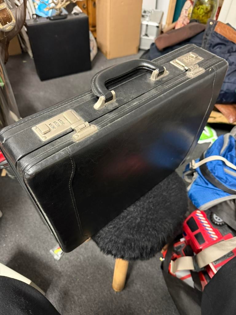 Aktekoffer, Ophalen of Verzenden, Gebruikt, Hard kunststof, Minder dan 50 cm