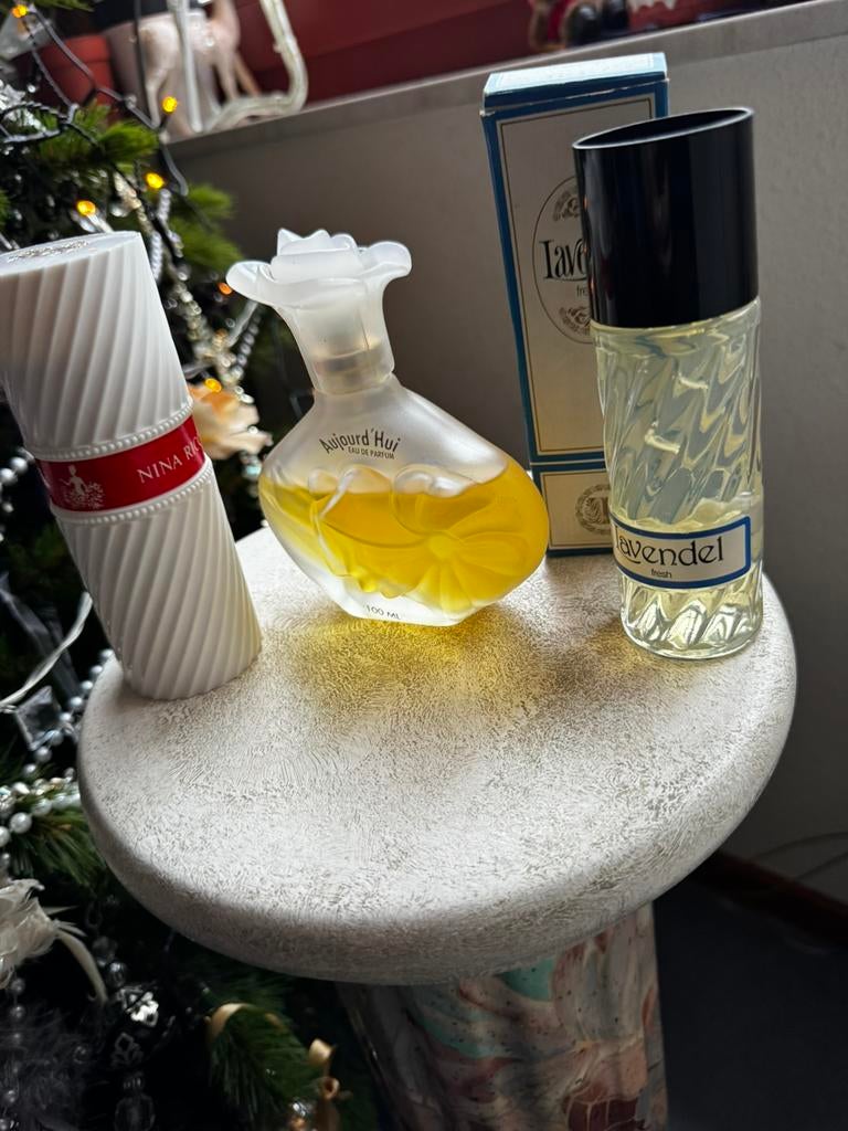3 vintage perfumes, Verzenden, Zo goed als nieuw