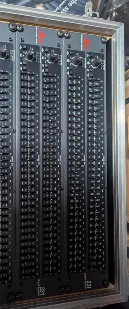 ✅
Dbx 231 equalizers (2 stuks), Muziek en Instrumenten, Effecten, Gebruikt, Info@verbuntaudio.nl, Overige typen, Va