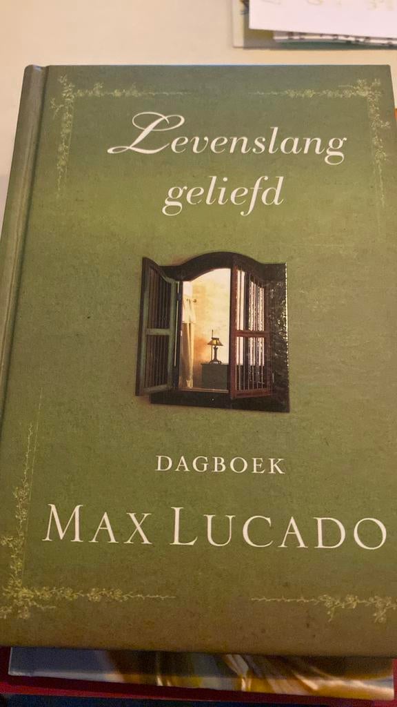 Max Lucado - Levenslang geliefd, Ophalen of Verzenden, Zo goed als nieuw, Max Lucado
