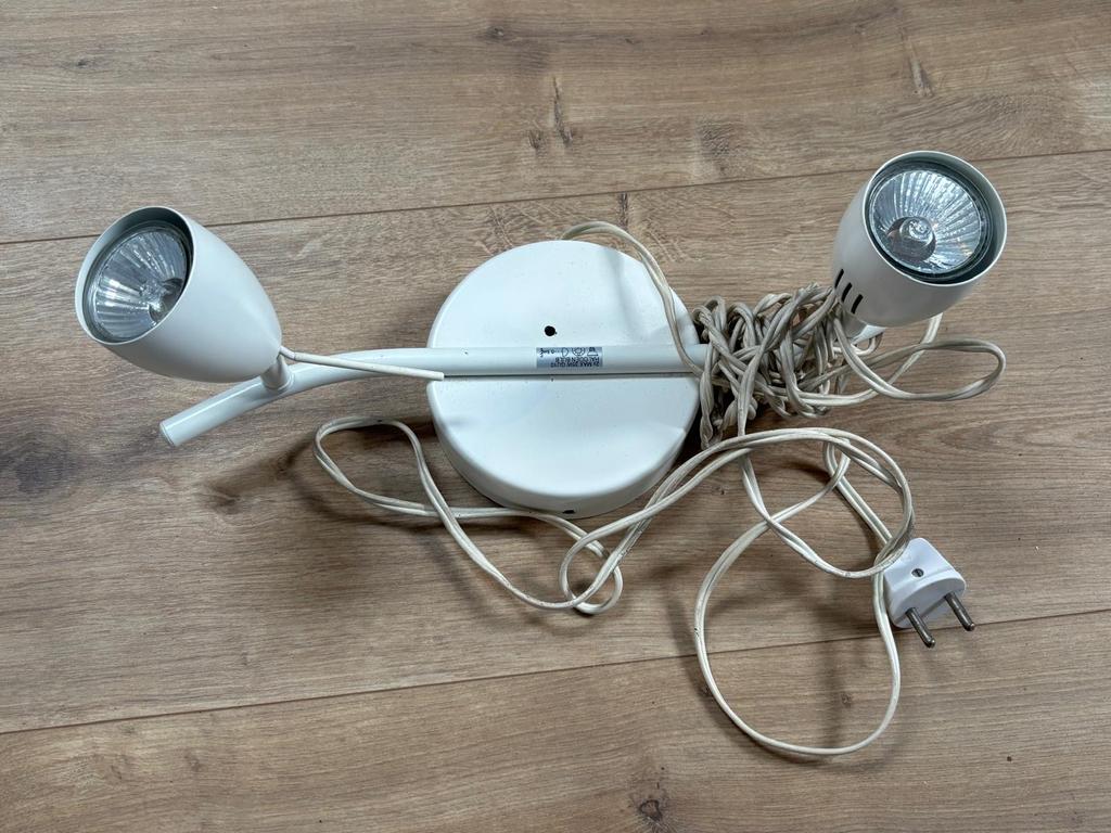 Witte IKEA Oleby Dubbele Spot Lamp, Ophalen of Verzenden, Zo goed als nieuw, Metaal, Minder dan 100 cm