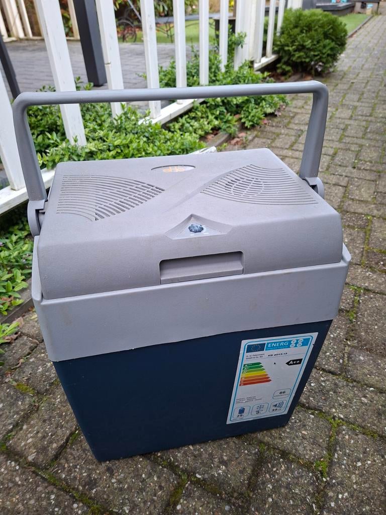 Koelbox zo goed als nieuw - Ideaal voor onderweg!, Caravans en Kamperen, Koelboxen, Ophalen of Verzenden, Zo goed als nieuw, Koelbox