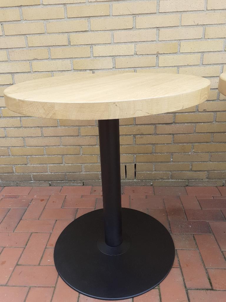 Rond eiken 68 blad 4.5 dik staal poot 74 hoog tafeltje tafel, Huis en Inrichting, Tafels | Bijzettafels, Zo goed als nieuw, Rond