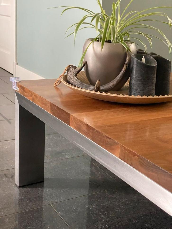 Bert Plantagie Bridge massief Notenhouten salontafel 100x100, Ophalen, Gebruikt, Bert Plantagie design, Vierkant