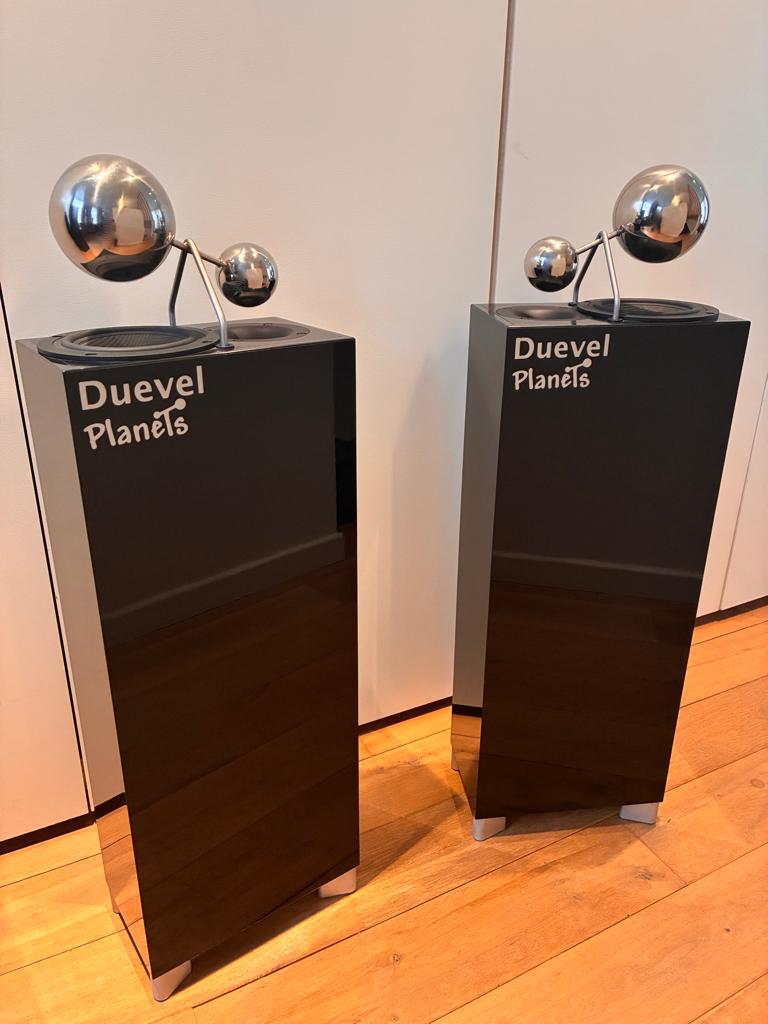 Deuvel Planets - Glory Black - High End Speakers, Zo goed als nieuw, 120 watt of meer, Front, Rear of Stereo speakers, Ophalen