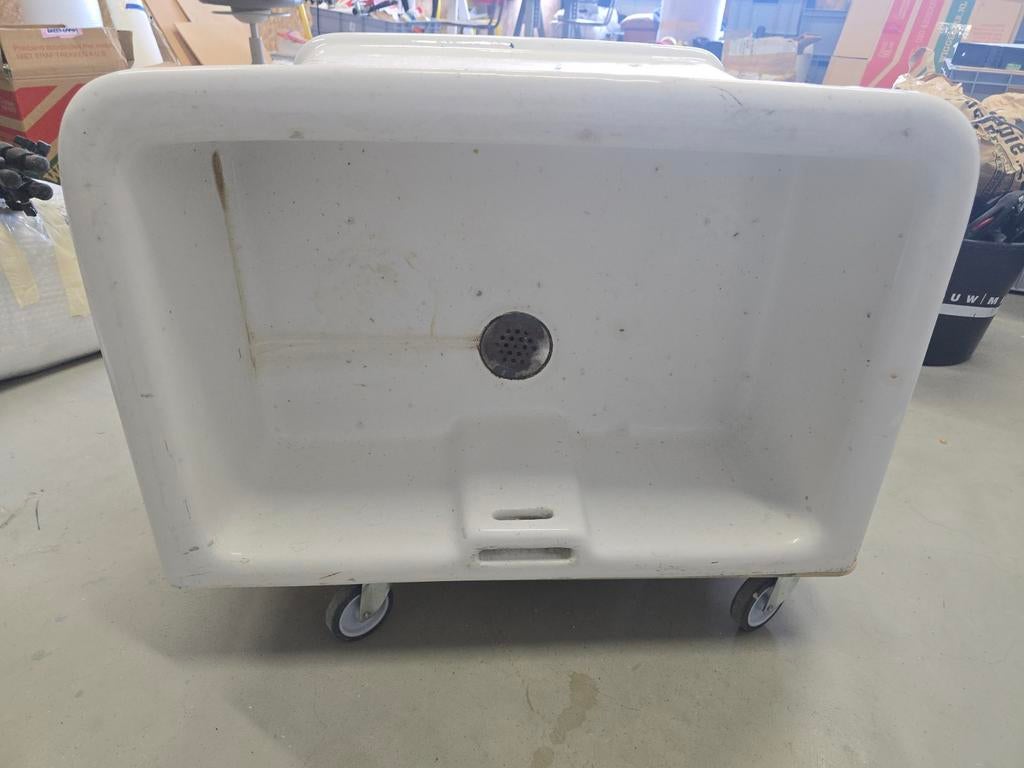 Antieke wasbak op wieltjes - Vintage spoelbak, Ophalen of Verzenden