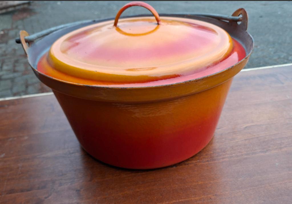 EMAILLE/GIETIJZER KOOKPOTTEN, Kookpan of Snelkookpan, Gietijzer, Ophalen of Verzenden, Zo goed als nieuw