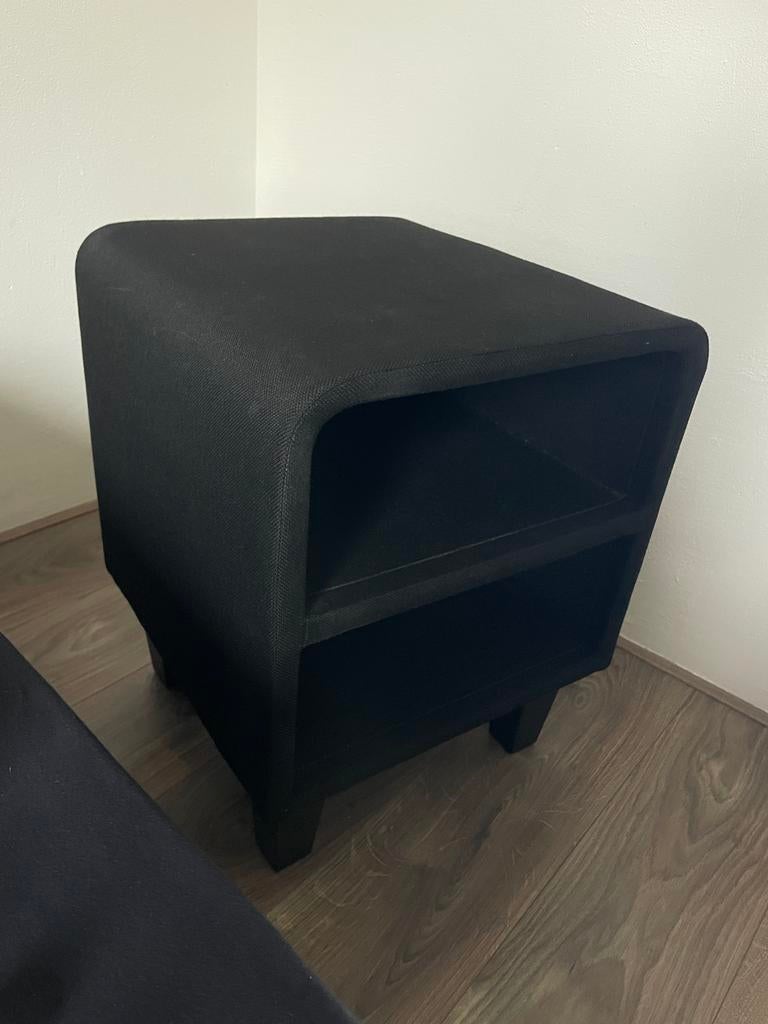 Nachtkastjes Swiss Sense Desert, 2 stuks, Huis en Inrichting, Slaapkamer | Nachtkastjes, Gebruikt, 55 tot 70 cm, 45 tot 65 cm