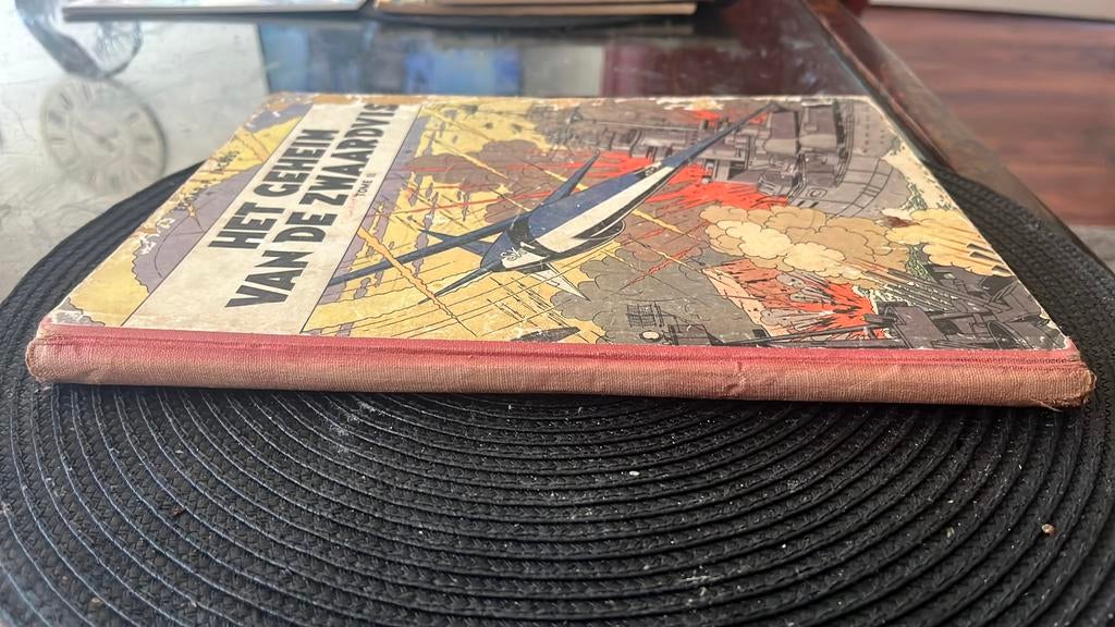 OUDE HC LINNEN RUG 1953 / blake en mortimer, Boeken, Eén stripboek, Ophalen of Verzenden, Gelezen