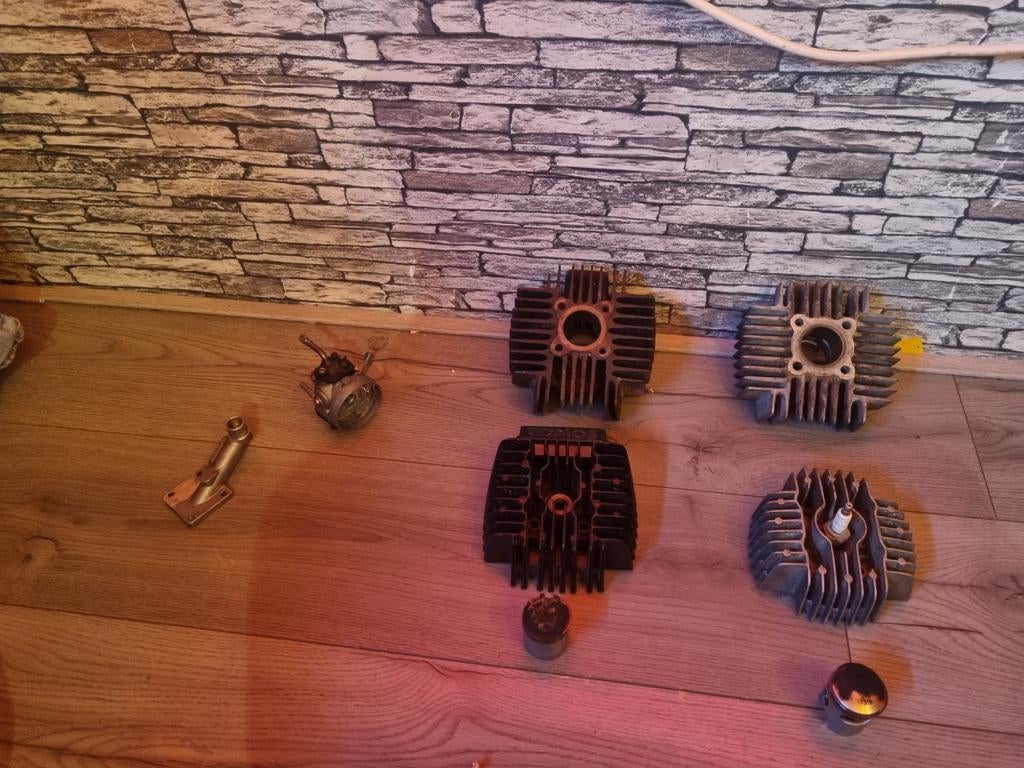 Tomos cilinders en onderdelen (50cc snel & standaard), Ophalen