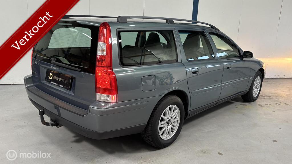 Volvo V70 2.4 Kinetic 1e EIGENAAR / AUTOMAAT, Blauw, 2435 cc, Stoelverwarming, 5 cilinders