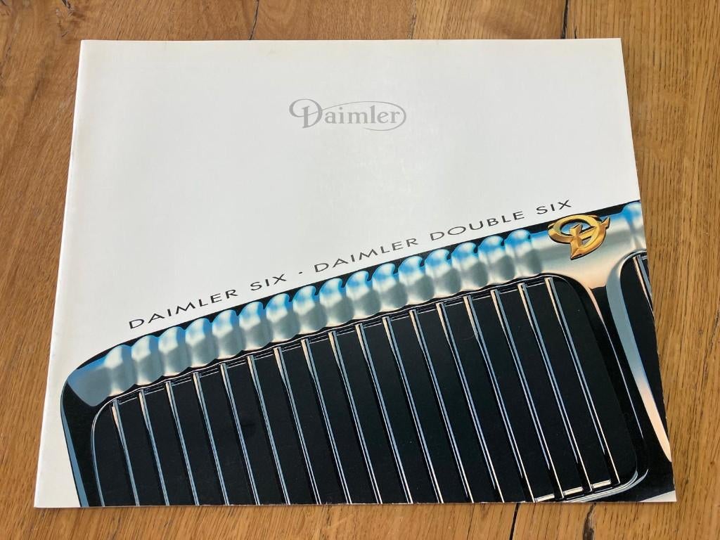 Folder 1996 Daimler Six en Double Six NL, Ophalen of Verzenden, Zo goed als nieuw, Overige merken