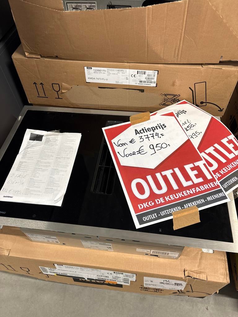 Op =Op Outlet Bruynzeel keukens - kookplaten (met afzuiging), Ophalen, Nieuw, 4 kookzones, Inbouw